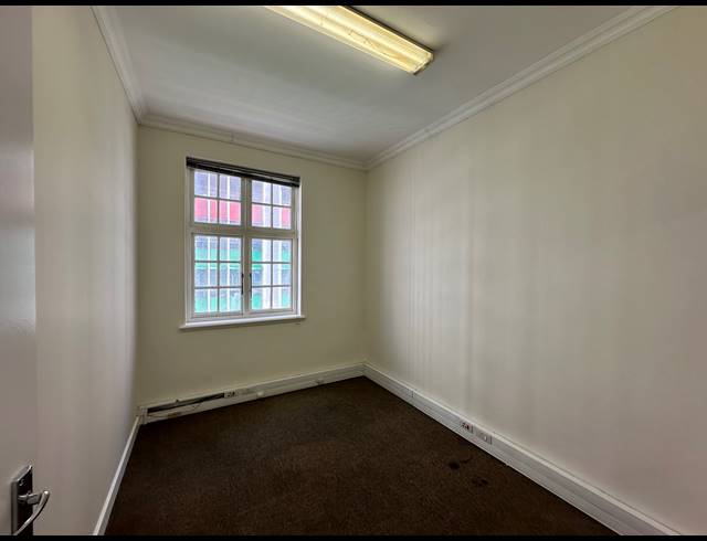 160M² OFFICE TO LET IN CAPE TOWN CITY CENTRE